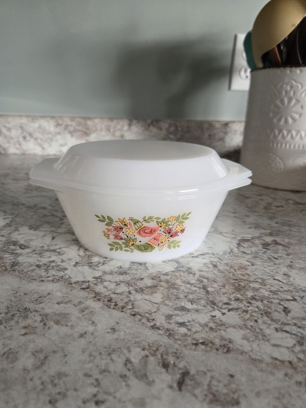 Vintage Arcopal France Milk Glass French Hen Partridge 1 Qt. Baking Dish w/ Lid